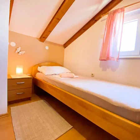 Marijana Vakantiehuis Podobuče