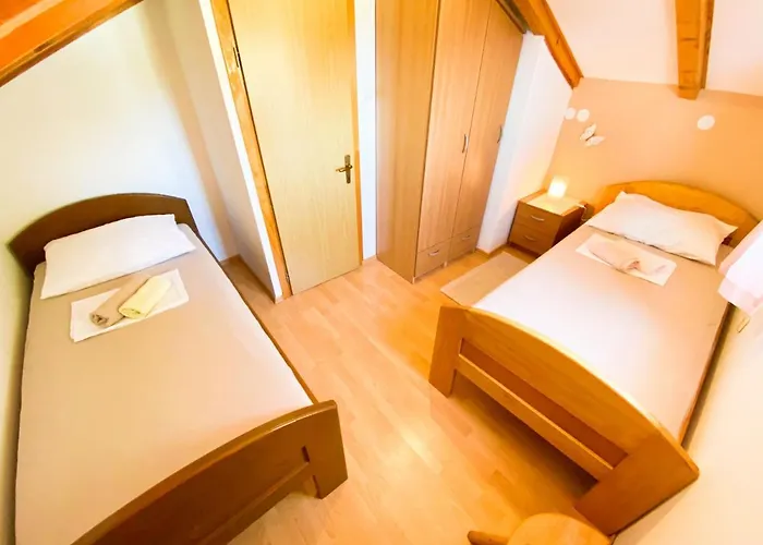 بيت للعطل Marijana